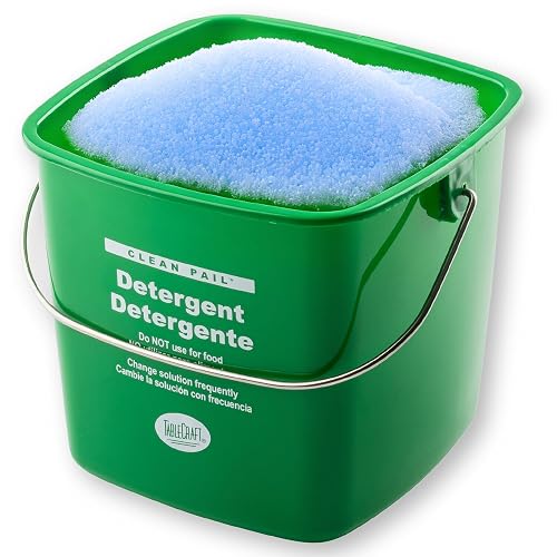 Tablecraft Clean Pail 8 Quart, Detergent Use, Commercial Foodservice and Restaurant Square Cleaning Bucket, HDPE Plastic with Handle, for Restaurant and Kitchen Sanitation, 10.2"x9.5"x7.3", Green